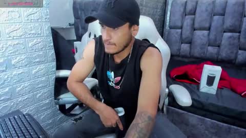 Axell Cross2 online show from February 2025 10:52:02 PM