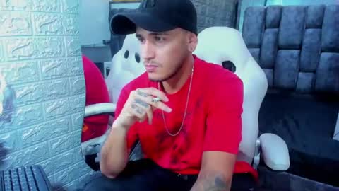 Axell Cross2 online show from February 2025 07:07:01 PM