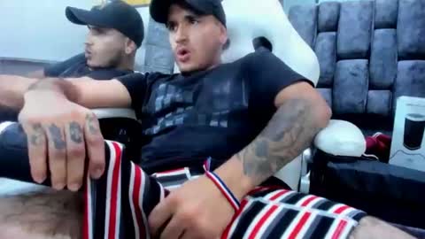 Axell Cross2 online show from February 2025 12:21:02 AM