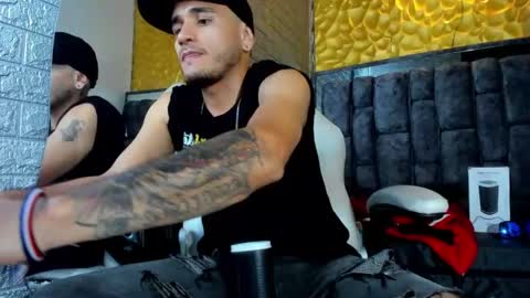 Axell Cross2 online show from March 2025 11:53:01 PM