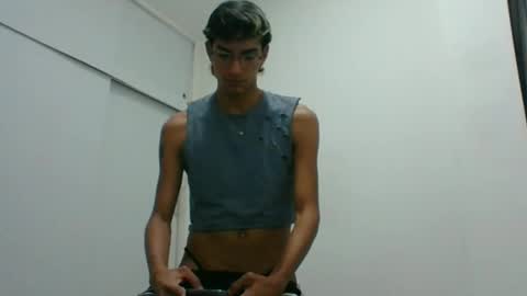 Axel  online show from February 2025 02:49:01 AM