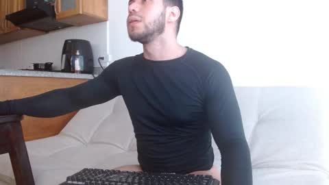 Snapshot of axellblue chatting on March 2026 04:13:01 PM axellblue online show from March 2026 04:13:01 PM