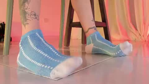 Snapshot of axellcollins chatting on July 2026 07:09:01 PM im your little femboy ALEX online show from July 2026 07:09:01 PM