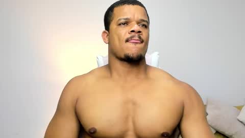 AXEL DA SILVA online show from February 2026 12:11:02 AM