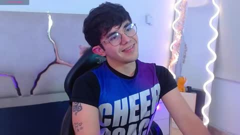 axelnoir_tay online show from May 2026 05:10:02 PM