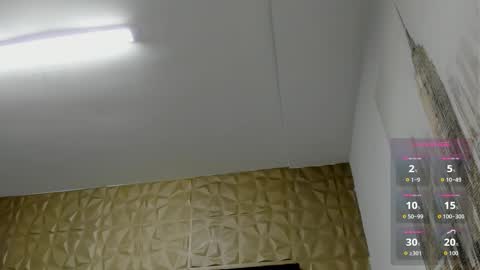 Axel Thompsom online show from September 2025 11:01:01 AM