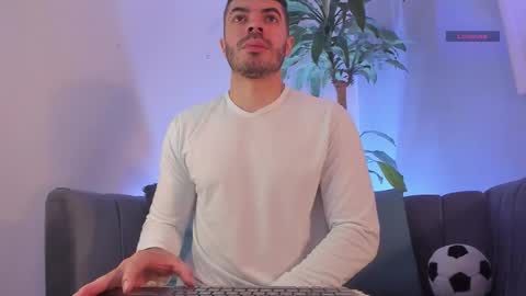 Axel Thompsom online show from January 2026 12:00:01 PM