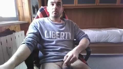 Snapshot of axelxidan chatting on February 2025 12:16:02 PM Axel online show from February 2025 12:16:02 PM