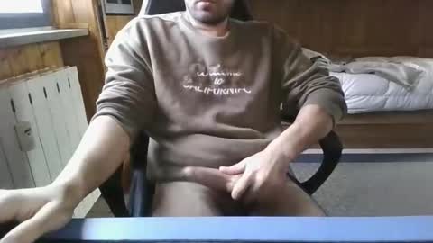 Snapshot of axelxidan chatting on October 2025 06:52:01 AM Axel online show from October 2025 06:52:01 AM