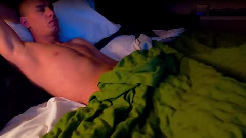 Axl online show from January 2025 11:58:02 AM