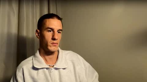 Axl online show from September 2025 01:53:01 AM