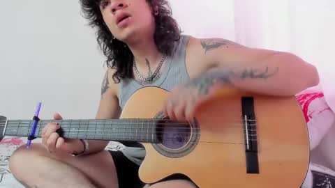 Snapshot of axl_kush_ chatting on April 2026 05:30:01 PM Axel Kush online show from April 2026 05:30:01 PM