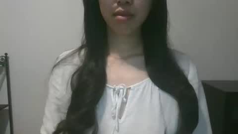 Snapshot of axuepetitt chatting on December 2024 10:16:02 PM axue online show from December 2024 10:16:02 PM