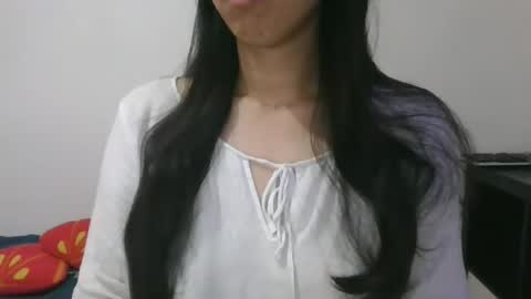 Snapshot of axuepetitt chatting on February 2025 08:17:01 AM axue online show from February 2025 08:17:01 AM