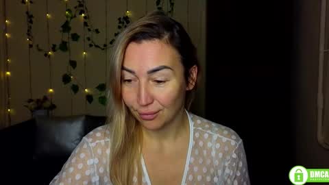 Jully online show from January 2026 06:24:02 PM