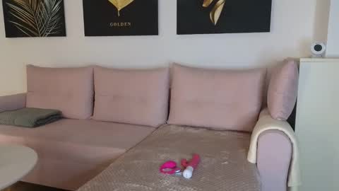 Ayabellle online show from November 2025 10:32:02 PM