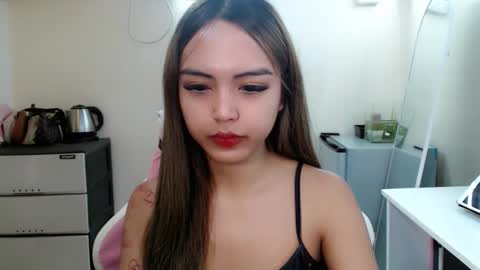 ayalvrs18 online show from September 2025 07:19:01 AM