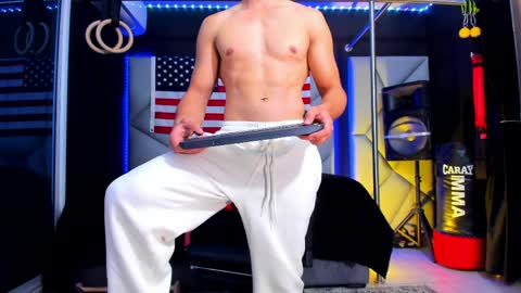 Ayden Miller online show from April 2026 04:01:01 AM