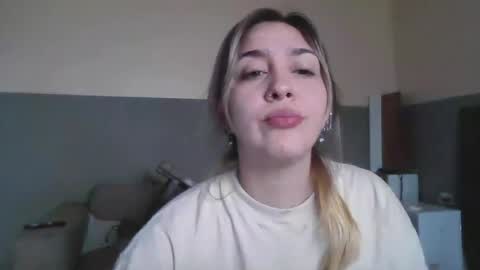 Snapshot of ayelenb26 chatting on July 2026 02:59:01 PM ayelenb26 online show from July 2026 02:59:01 PM