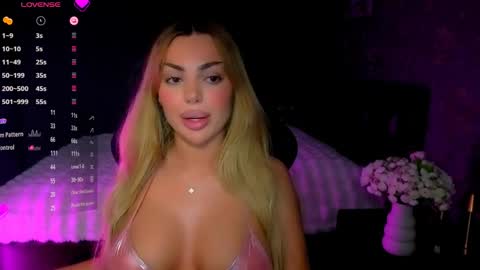  Ayla Demir  online show from April 2026 08:50:01 PM