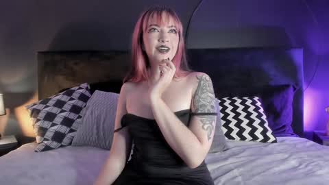 Aylen online show from February 2025 09:17:01 PM