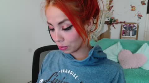Snapshot of aylin_diazz chatting on June 2026 09:24:01 PM Aylin online show from June 2026 09:24:01 PM