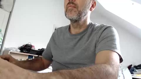 Snapshot of aylinniyerim chatting on October 2025 12:31:01 PM aylinniyerim online show from October 2025 12:31:01 PM