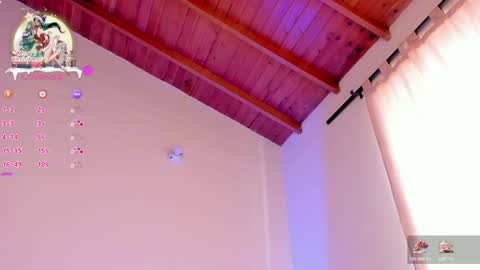 Aylin  online show from December 2024 06:59:01 PM