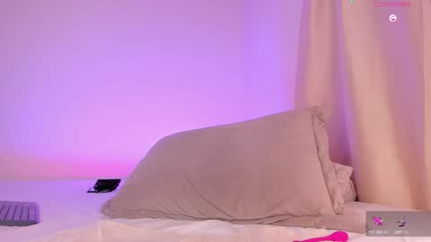 Aylin  online show from February 2025 05:41:02 AM