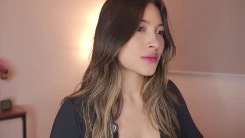 Ayra L online show from February 2026 01:03:01 AM