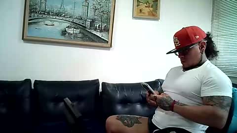 Snapshot of ayrton_naffah2 chatting on February 2026 08:51:01 PM Ayrton naffah2 online show from February 2026 08:51:01 PM