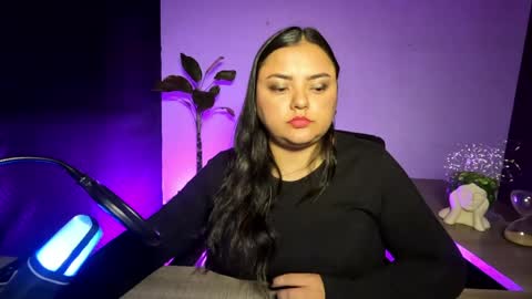 Goddess Azara online show from May 2026 04:12:01 PM