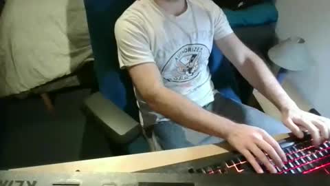 Snapshot of azdert2100 chatting on November 2025 05:22:01 PM azdert online show from November 2025 05:22:01 PM