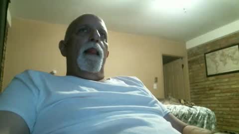 Snapshot of azjohnny chatting on April 2026 02:23:02 AM azjohnny online show from April 2026 02:23:02 AM