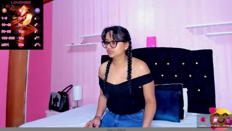 Snapshot of azul_moon chatting on September 2025 03:30:02 AM azul_moon online show from September 2025 03:30:02 AM