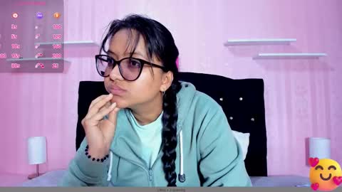 Snapshot of azul_moon chatting on September 2025 03:43:01 AM azul_moon online show from September 2025 03:43:01 AM