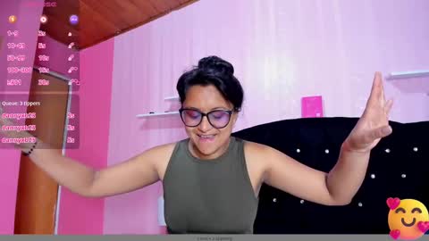 Snapshot of azul_moon chatting on September 2025 03:43:02 AM azul_moon online show from September 2025 03:43:02 AM