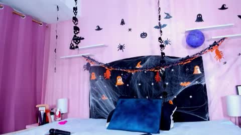 Snapshot of azul_moon chatting on October 2025 04:13:01 AM azul_moon online show from October 2025 04:13:01 AM