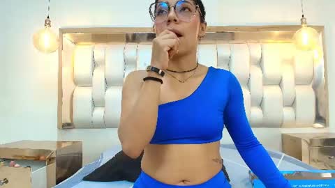 Snapshot of azulmaveric chatting on July 2026 08:03:02 PM AZUL online show from July 2026 08:03:02 PM