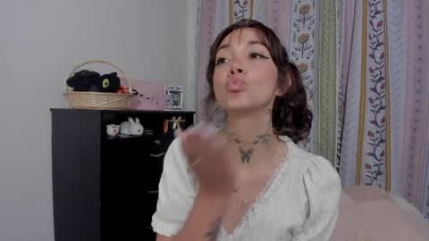 azumi saan online show from May 2026 01:35:01 AM