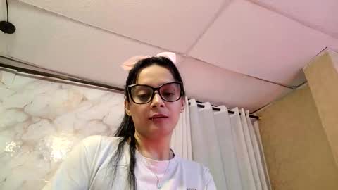 Snapshot of azura_lion chatting on April 2026 04:30:02 AM azura lion online show from April 2026 04:30:02 AM