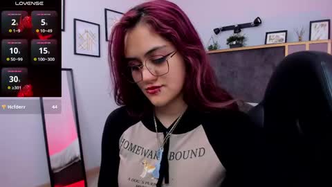 Azurra  online show from May 2026 09:10:02 PM