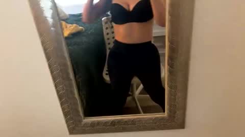 Snapshot of b8rb13 chatting on February 2025 12:35:02 AM b8rb13 online show from February 2025 12:35:02 AM