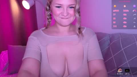 Snapshot of b_e_l_l_a__t_r_i_x chatting on March 2026 03:22:02 AM Bella Wooowww online show from March 2026 03:22:02 AM
