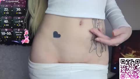 Snapshot of babbbyfoxx chatting on September 2025 07:13:02 PM Foxy online show from September 2025 07:13:02 PM