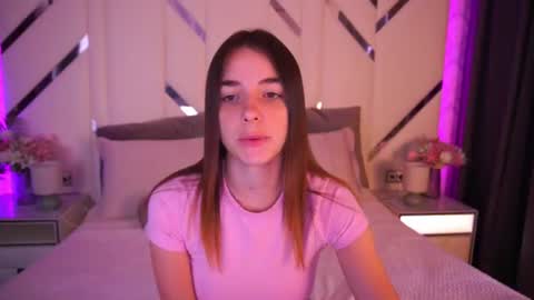 Snapshot of babe_dollie chatting on June 2026 06:51:02 AM Babe online show from June 2026 06:51:02 AM
