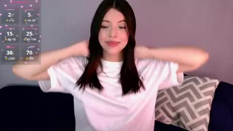 Snapshot of babeblair chatting on August 2026 03:10:01 AM Queen B online show from August 2026 03:10:01 AM