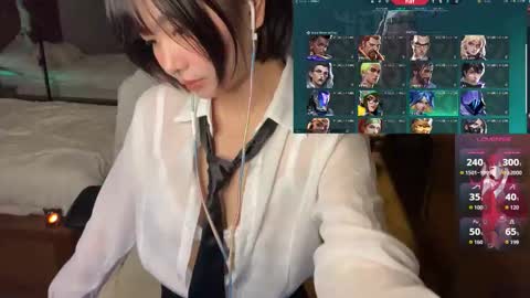 Jialyn online show from October 2025 06:40:02 PM