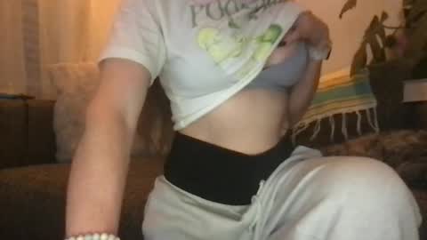 Snapshot of baby1865385 chatting on March 2026 04:58:01 AM baby1865385 online show from March 2026 04:58:01 AM