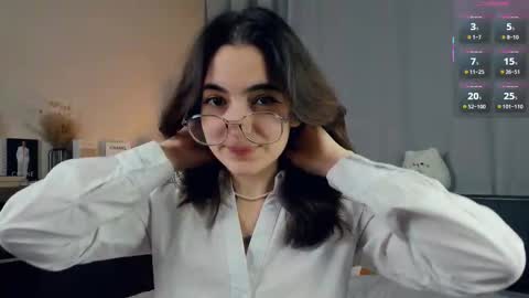 Emily online show from September 2025 07:07:01 AM